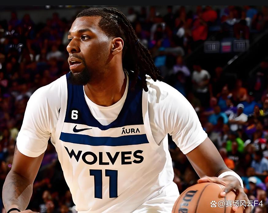 九游体育-布鲁克林篮网训练开放日；国际比赛日远射贴柱引欢呼；社区盾在即；细节决定成败(光明网周琦旧伤复发)